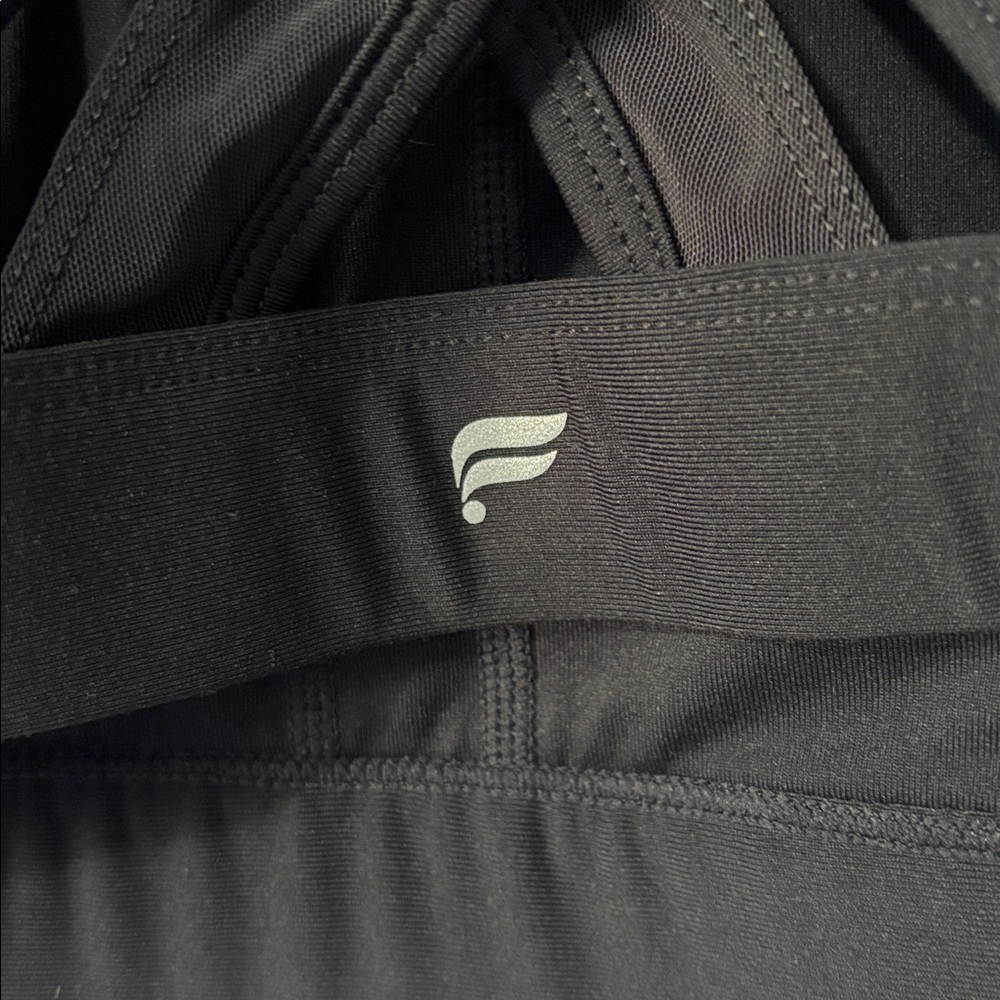 Fabletics Black Strappy Sports Bra - Picture 4 of 5